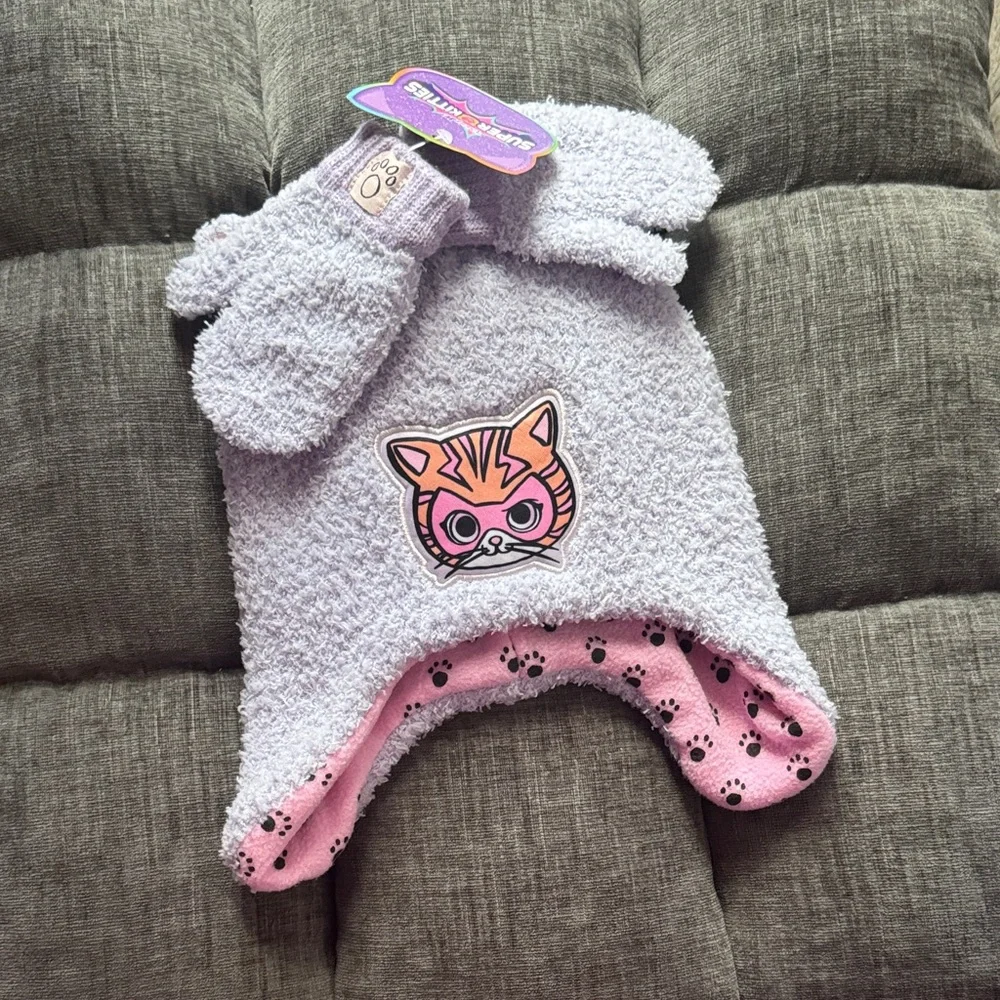 Super Kitties Ginny  Hat and Mittens Set